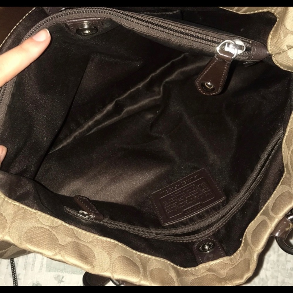 Coach Purse - Picture 6 of 9